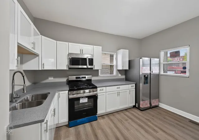 6955-s-honore-st-chicago-il-60636/hzid_98ad6d07