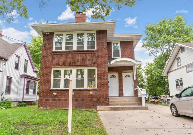 2230-10th-street-rockford-il-61104/hzid_304cfb1c