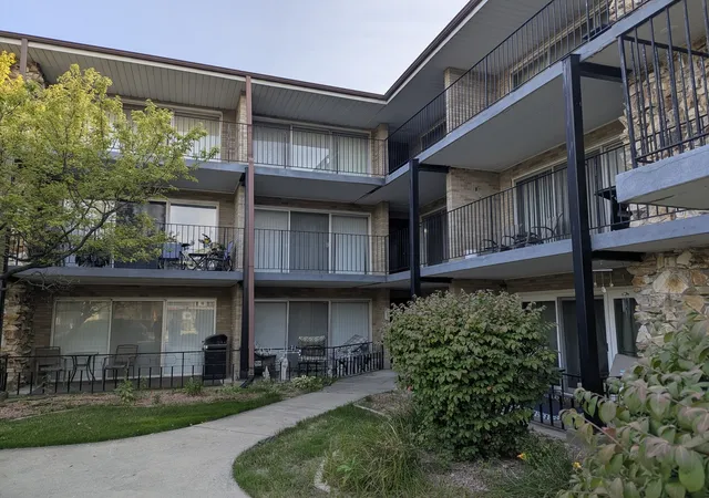 3177-w-115th-street-2w-merrionette-park-il-60803/hzid_716d1750