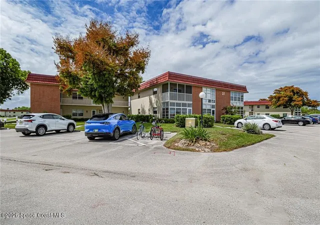 27-pine-arbor-ln-205-vero-beach-fl-32962/hzid_0664af26