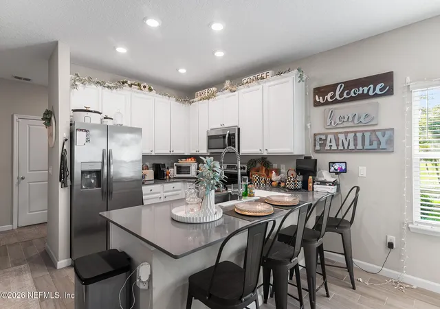 1241-beach-dune-dr-jacksonville-fl-32233/hzid_d394d4c4