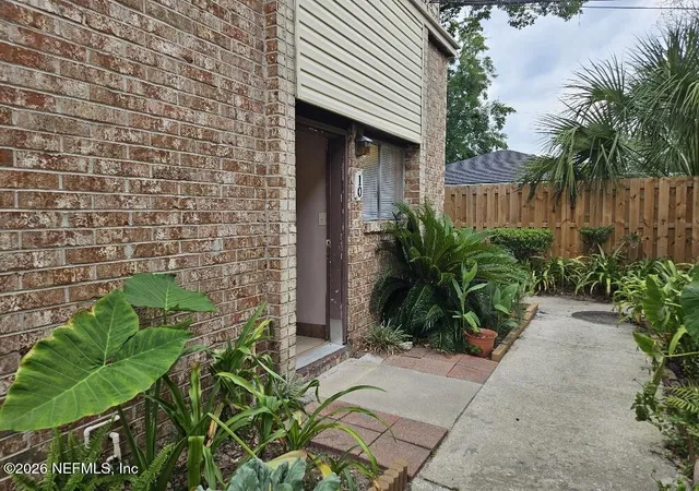 1200-bretta-st-10-jacksonville-fl-32211/hzid_516a6e6c