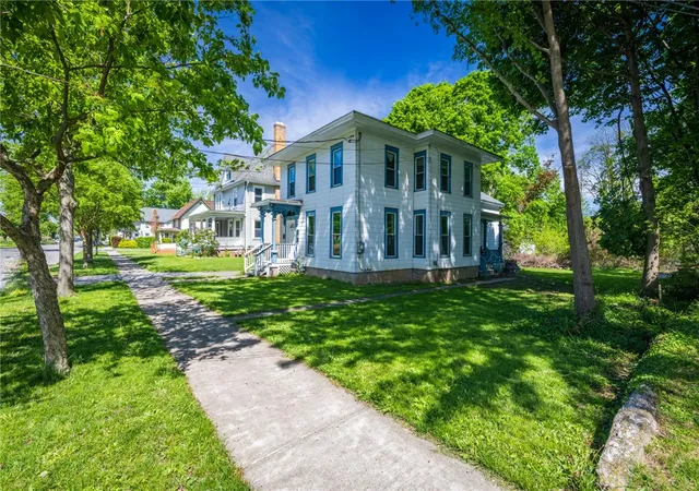 52-monroe-ave-brockport-ny-14420/hzid_b2e370c6