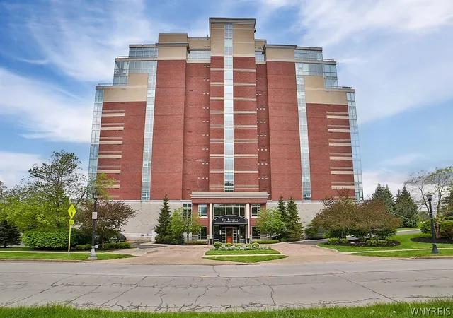 132-lakefront-blvd-204-buffalo-ny-14202/hzid_ab69e954