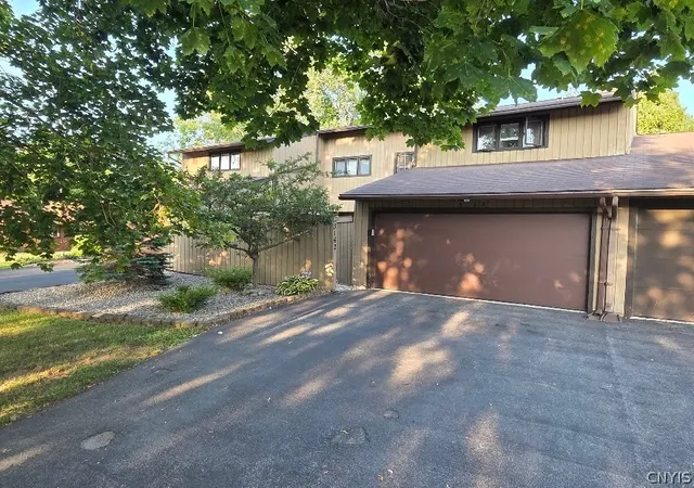 3162-burrwood-dr-baldwinsville-ny-13027/hzid_b3927e5a