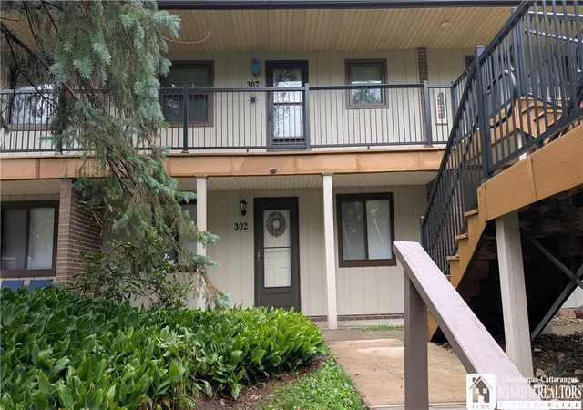 302-edgewater-dr-westfield-ny-14787/hzid_cf338ac3