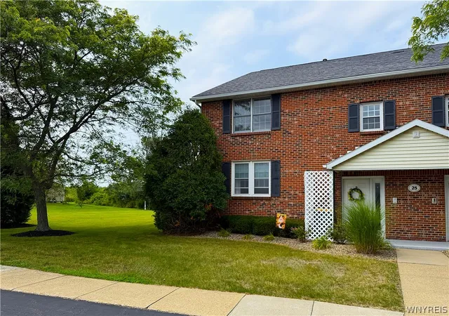 25-crownview-d-hamburg-ny-14075/hzid_cc543a54