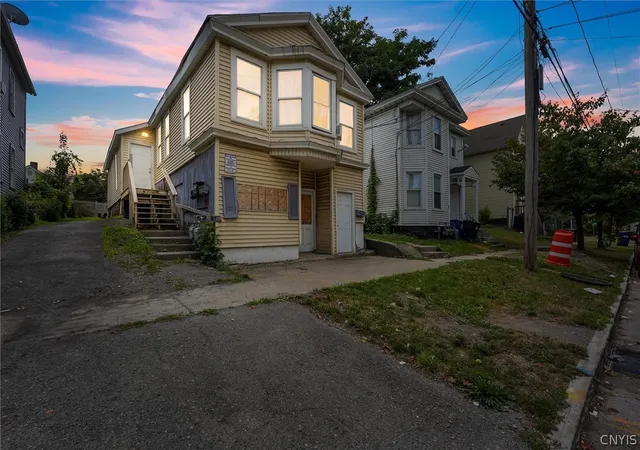 249-lilac-st-syracuse-ny-13208/hzid_2247116e