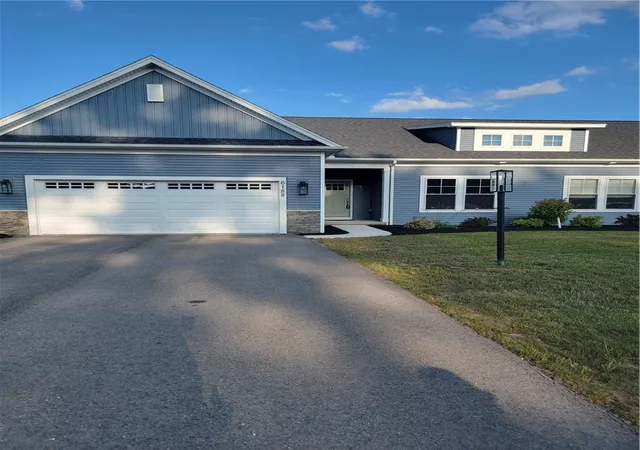 6188-fourmile-crk-cir-ontario-ny-14519/hzid_b22ed082