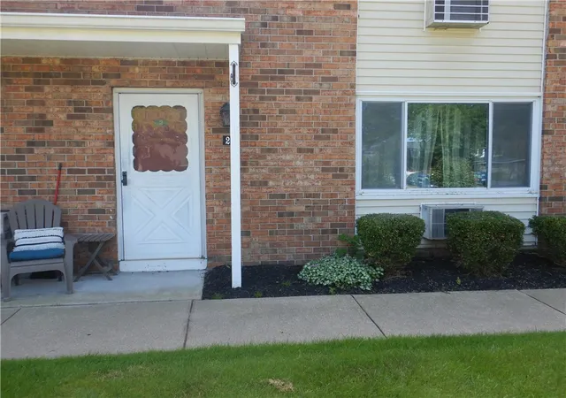 2-woodlands-way-brockport-ny-14420/hzid_55c309c3