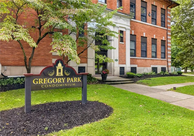 1-gregory-park-rochester-ny-14620/hzid_b945dcb8