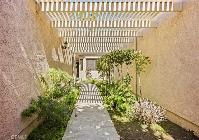 1015-pebble-beach-upland-ca-91784/hzid_61e8da43