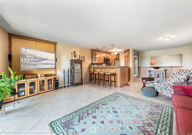 3811-e-livingston-dr-1-long-beach-ca-90803/hzid_404b757b