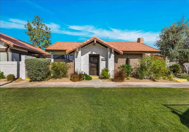 2389-e-miramonte-cir-b-palm-springs-ca-92264/hzid_2954c7a0
