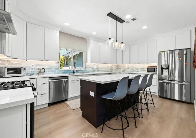 1347-atlantic-long-beach-ca-90813/hzid_53d80285