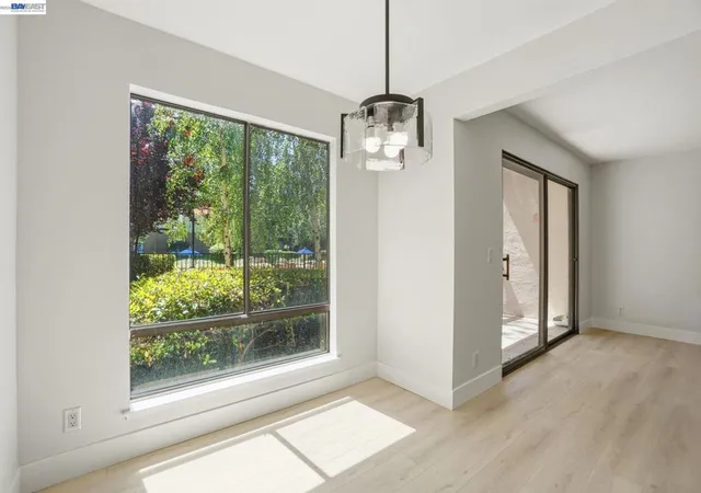 460-n-civic-dr-106-walnut-creek-ca-94596/hzid_867980c5