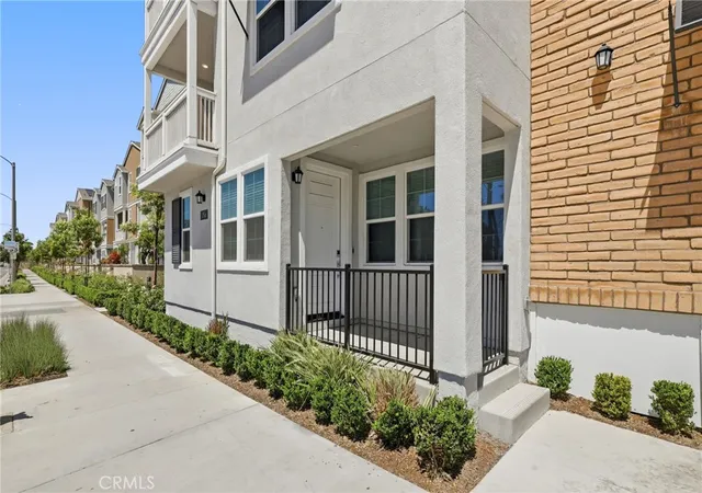 175-w-la-palma-ave-6-anaheim-ca-92801/hzid_7ec92e6d
