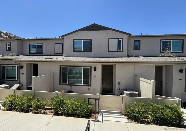 312-zest-ln-fallbrook-ca-92028/hzid_2c9648f4