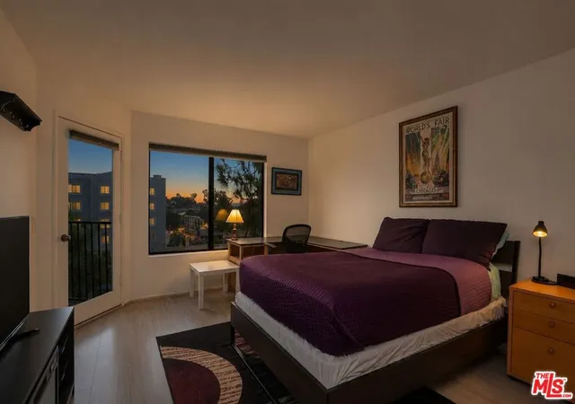 1942-grace-ave-217-los-angeles-ca-90068/hzid_e0bd711d