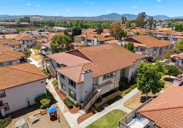9872-shirley-gdns-dr-4-santee-ca-92071/hzid_acdd08a1