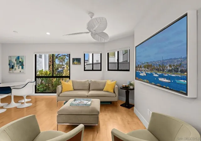 909-olive-ave-coronado-ca-92118/hzid_d7d573be