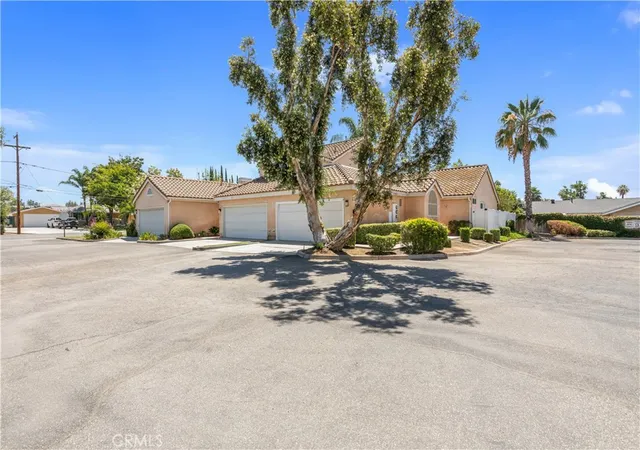3514-myers-st-3-riverside-ca-92503/hzid_60e5ecbd