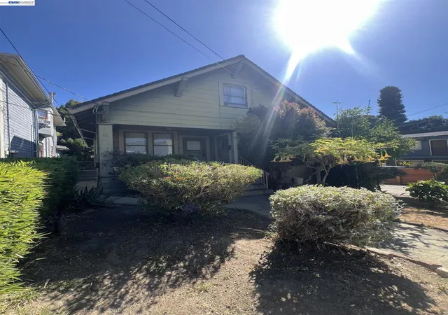 28-30-yosemite-ave-oakland-ca-94611/hzid_9d4420fc