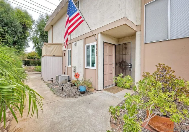 10029-santana-ranch-ln-santee-ca-92071/hzid_97c70844