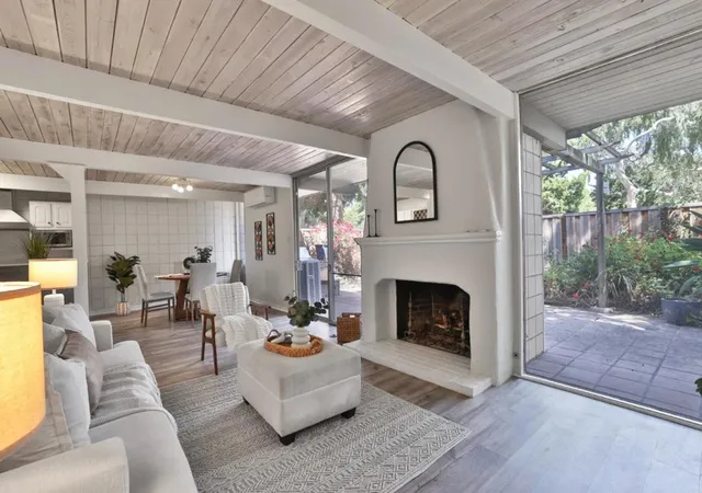 1076-pomeroy-ave-santa-clara-ca-95051/hzid_8a6fd949