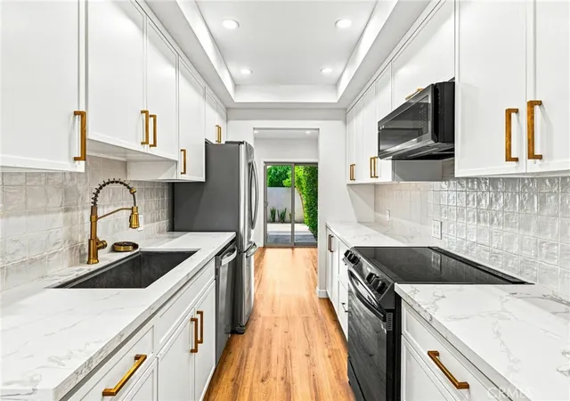 12528-green-willow-dr-garden-grove-ca-92845/hzid_cc1d01aa