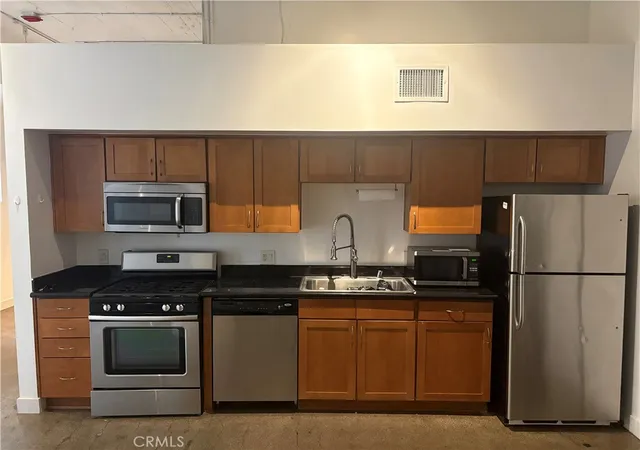 420-s-san-pedro-st-apt-226-los-angeles-ca-los-angeles-ca-90013/hzid_cf5fb69b