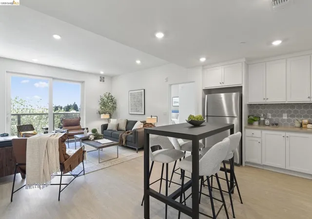500-somi-ct-307-hayward-ca-94544/hzid_db7508ff