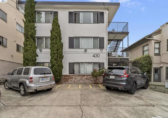430-vernon-st-oakland-ca-94610/hzid_8d3d9b01