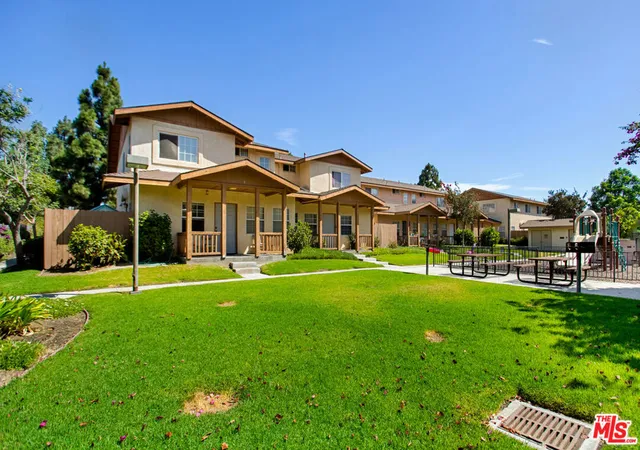 220-garcia-st-santa-paula-ca-93060/hzid_1244a1e2