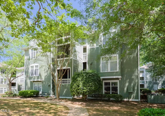 1211-westview-ln-305-raleigh-nc-27605/hzid_b37165a0