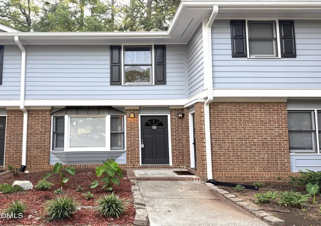 112-old-cooper-sq-n4-chapel-hill-nc-27517/hzid_561d0015