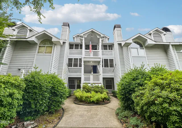 4900-avenida-del-sol-dr-102-raleigh-nc-27616/hzid_01d1469d