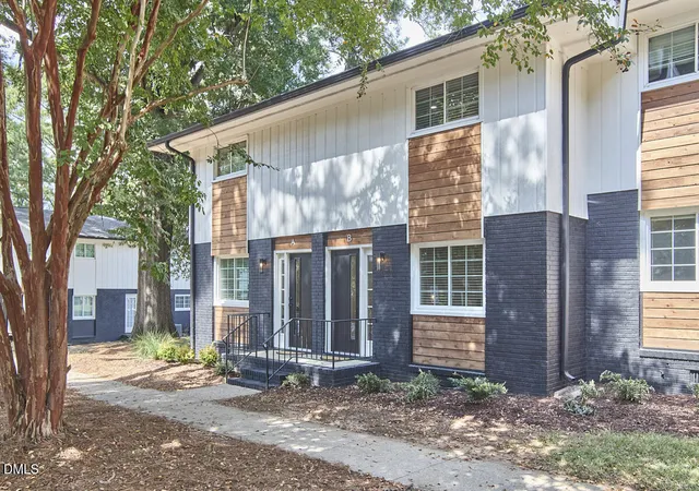 2613-mcneil-st-b-raleigh-nc-27608/hzid_fdc88815