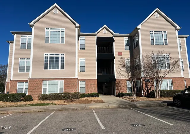 2501-huntscroft-ln-raleigh-nc-27617/hzid_215de30d