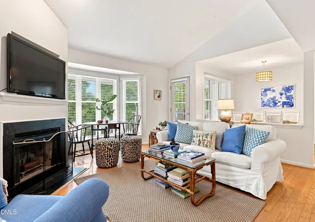 1061-wirewood-dr-raleigh-nc-27605/hzid_88fcd902
