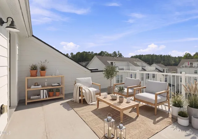 11549-helmond-way-107-raleigh-nc-27617/hzid_ab6663a2