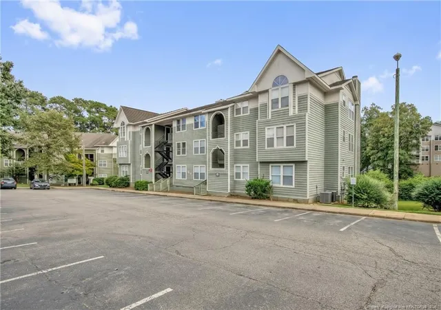 946-stewarts-crk-dr-8-fayetteville-nc-28314/hzid_47f00acb