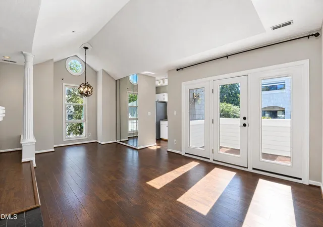 1021-brighthurst-dr-306-raleigh-nc-27605/hzid_d4aad04c