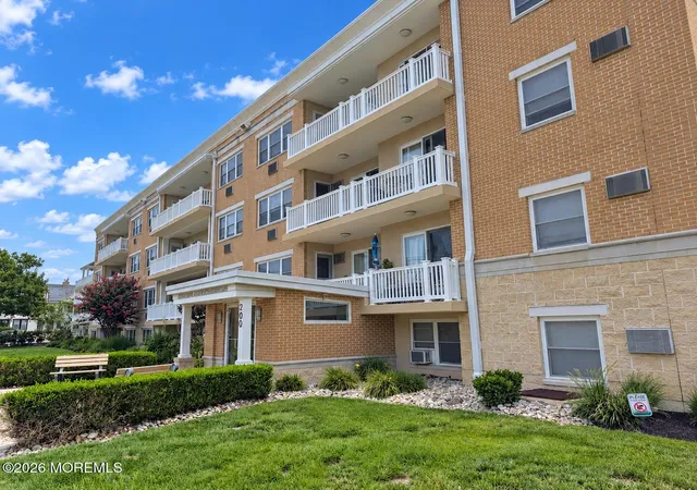 200-ocean-park-ave-2k-bradley-beach-nj-07720/hzid_b1370bfd