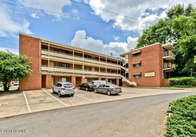 1800-terrace-ave-1-knoxville-tn-37916/hzid_f8af024a