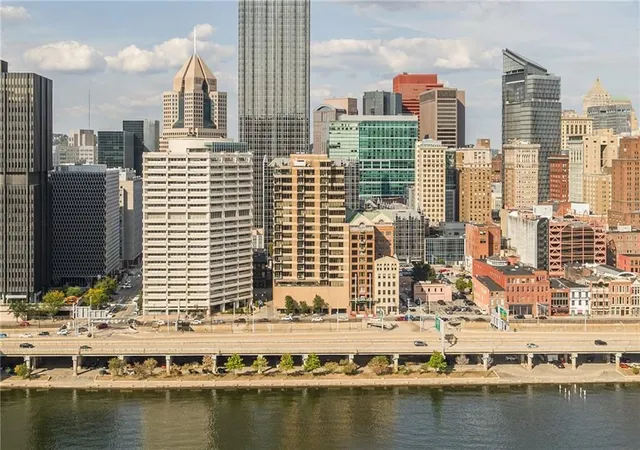 151-fort-pitt-blvd-1605-pittsburgh-pa-15222/hzid_2de2f76c