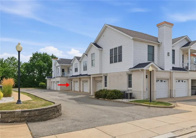 246-adams-pointe-blvd-5-mars-pa-16046/hzid_8371001f