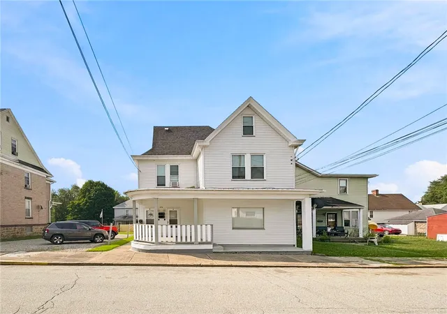 226-e-fairview-ave-connellsville-pa-15425/hzid_17c21e52