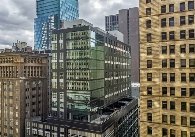 350-oliver-ave-1303-downtown-pgh-pa-15222/hzid_90229578