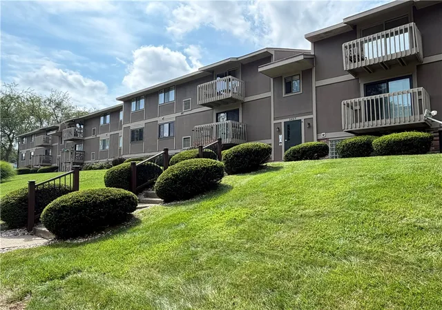 2457-brk-ledge-rd-12a-south-fayette-pa-15017/hzid_b9b82c25